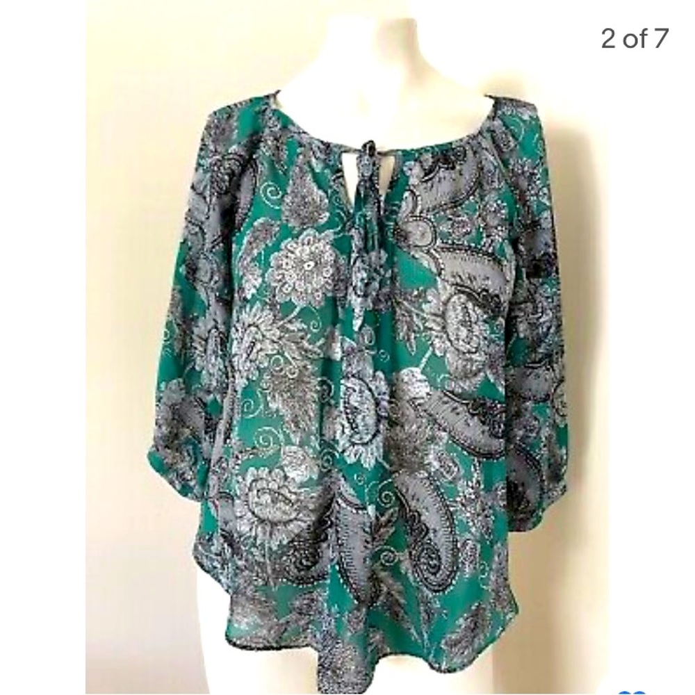 By & By. Peasant green/black and white blouse. Pleat in front of top. S…